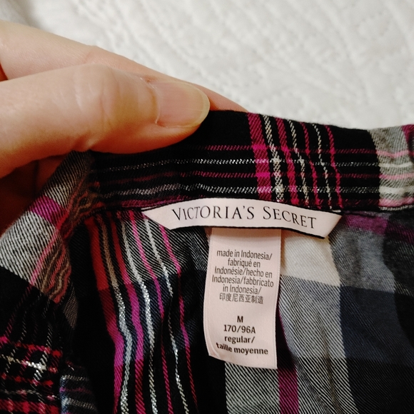 Victoria's Secret PJ set - Picture 2 of 11